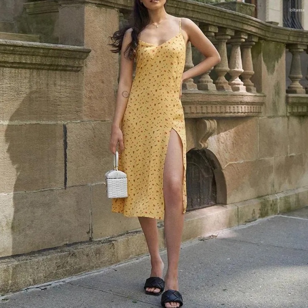 REFORMATION
Floral Print Long Dress